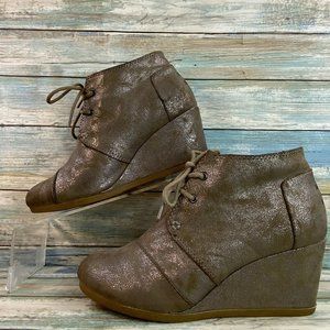 Toms Taupe Silver Metallic Wedge Heel Lace Up Ankle Boots